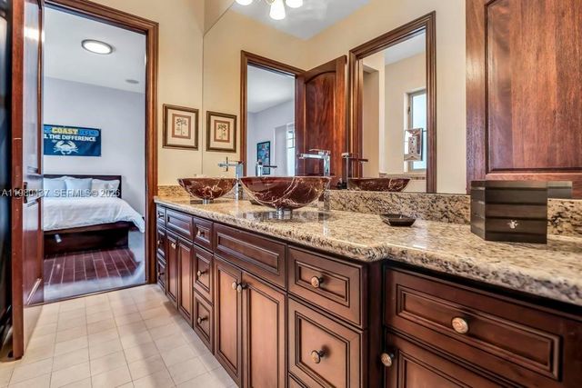 13425 SW 37th Pl, Davie, FL 33330