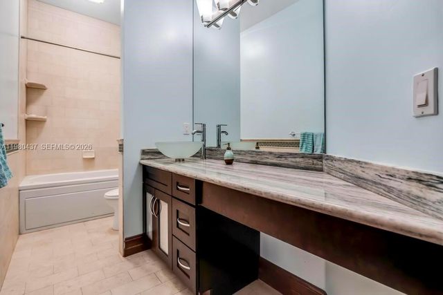 13425 SW 37th Pl, Davie, FL 33330
