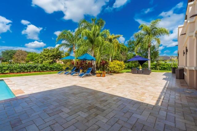 13425 SW 37th Pl, Davie, FL 33330