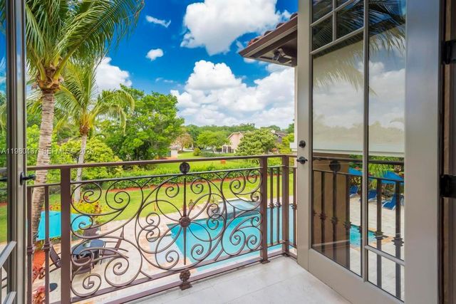 13425 SW 37th Pl, Davie, FL 33330