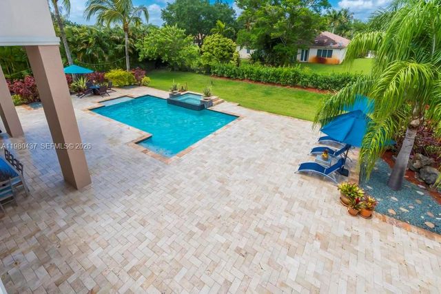 13425 SW 37th Pl, Davie, FL 33330