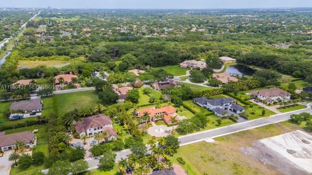 13425 SW 37th Pl, Davie, FL 33330