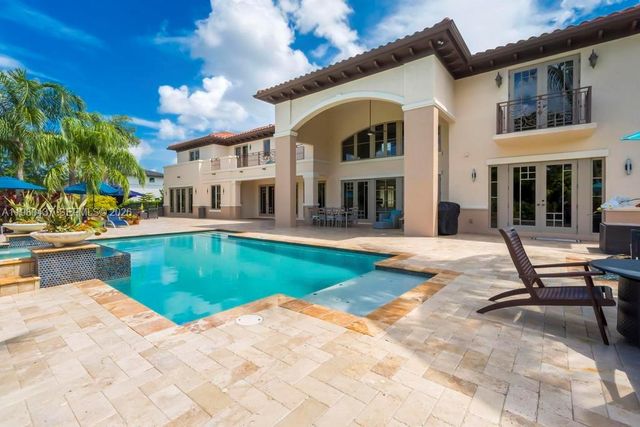 13425 SW 37th Pl, Davie, FL 33330