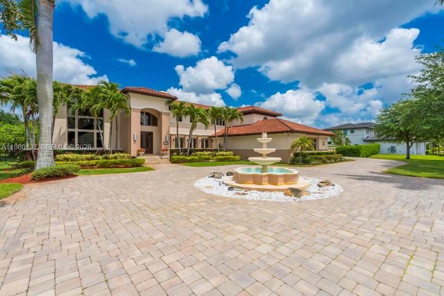 13425 SW 37th Pl, Davie, FL 33330