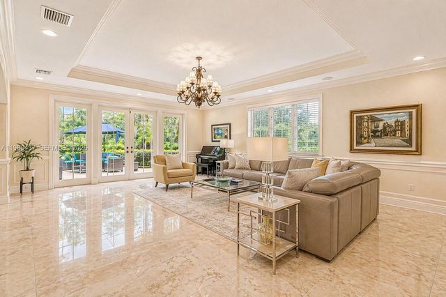 13425 SW 37th Pl, Davie, FL 33330
