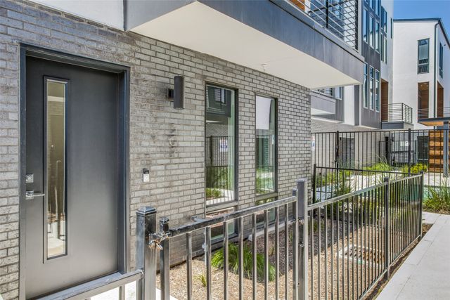 2180 Bennett Avenue 303, Dallas, TX 75206