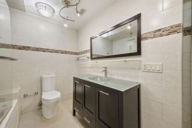 2512 W KANSAS AVENUE, Tampa, FL 33629