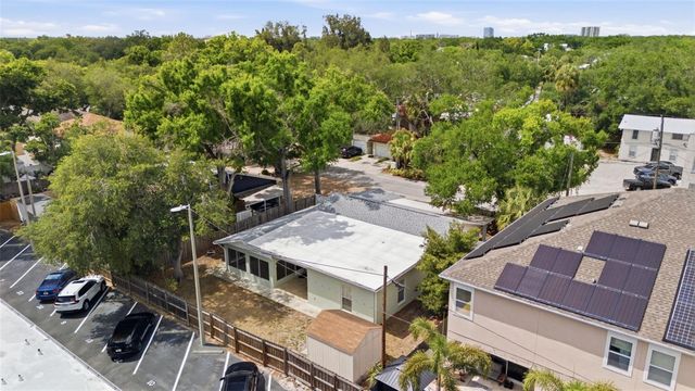 2512 W KANSAS AVENUE, Tampa, FL 33629