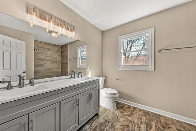 7031 Crown RD, Roanoke, VA 24018