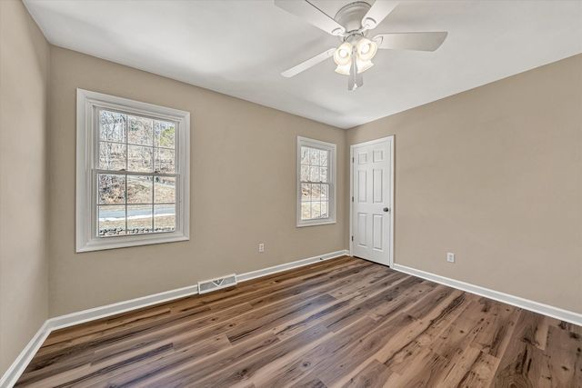 7031 Crown RD, Roanoke, VA 24018