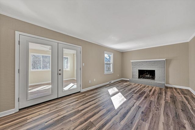 7031 Crown RD, Roanoke, VA 24018