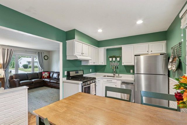 756 Chicory ROAD, Burlington, WI 53105