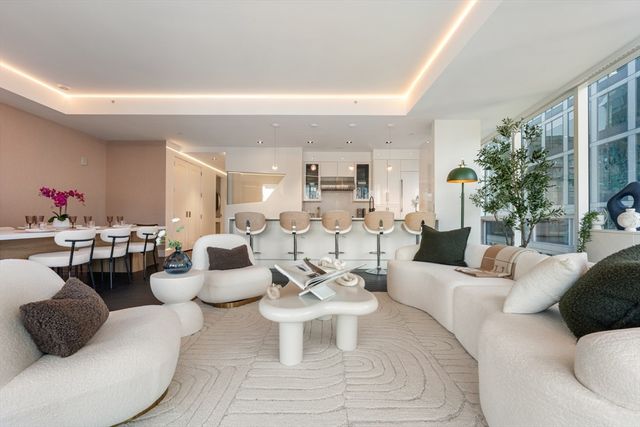 22 Liberty Dr 9, Boston, MA 02210