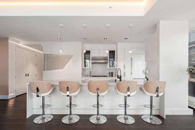 22 Liberty Dr 9, Boston, MA 02210