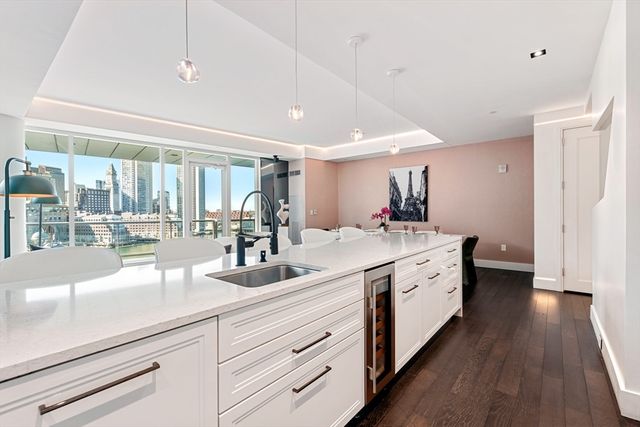 22 Liberty Dr 9, Boston, MA 02210