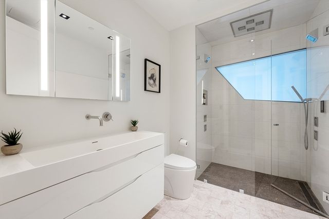 22 Liberty Dr 9, Boston, MA 02210