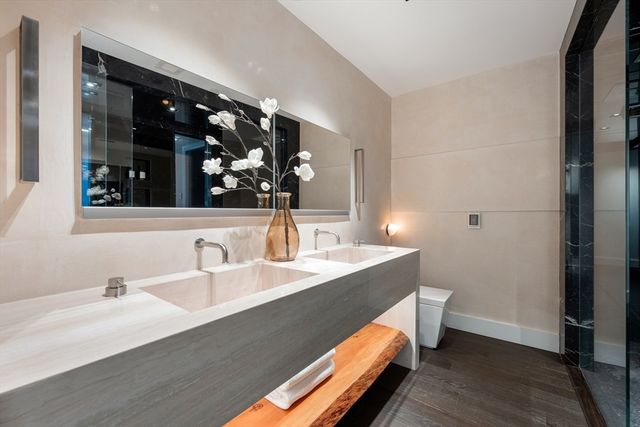 22 Liberty Dr 9, Boston, MA 02210