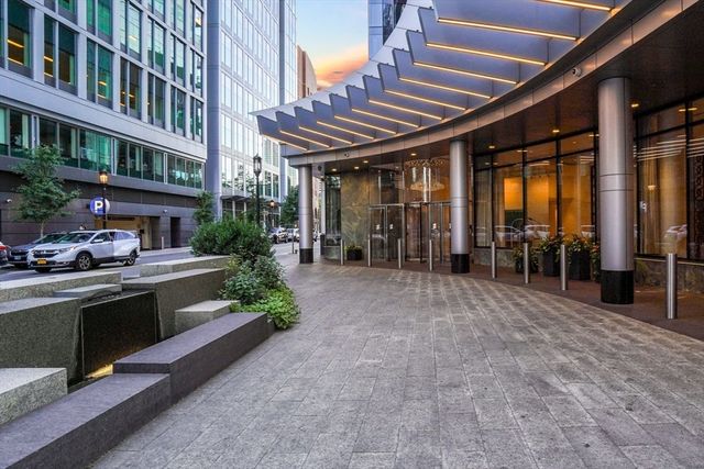 22 Liberty Dr 9, Boston, MA 02210