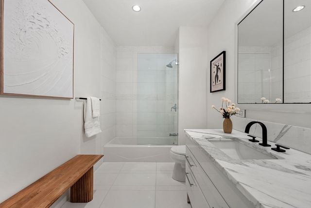 22 Liberty Dr 9, Boston, MA 02210