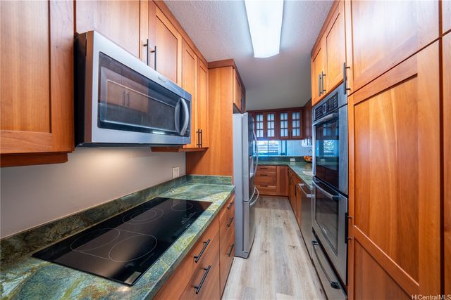 4300 Waialae Avenue A203, Honolulu, HI 96816