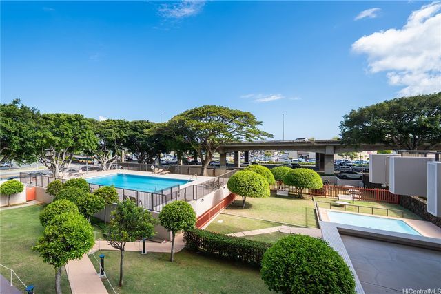 4300 Waialae Avenue A203, Honolulu, HI 96816