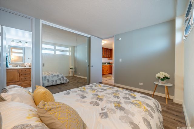 4300 Waialae Avenue A203, Honolulu, HI 96816