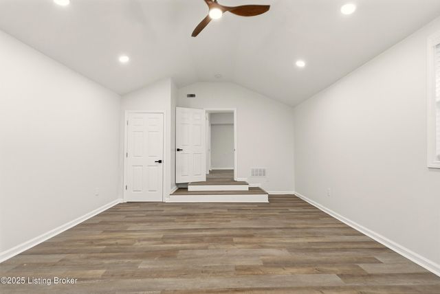 702 Gheens Ave, Louisville, KY 40214