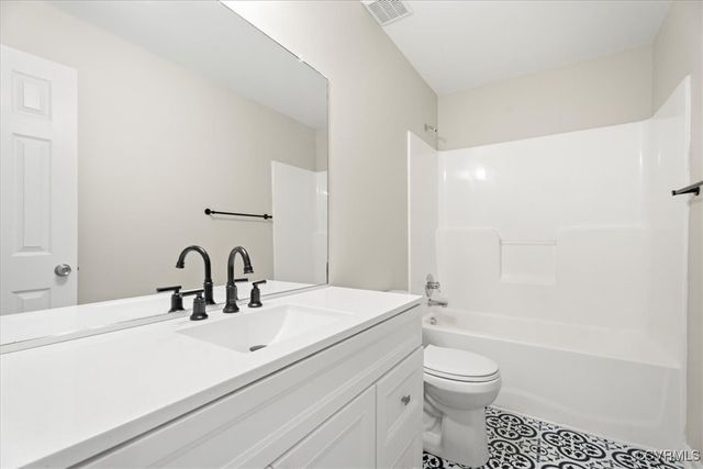 10418 Brynmore Dr, Chesterfield, VA 23237