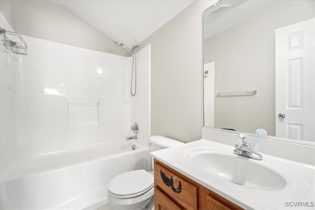 10418 Brynmore Dr, Chesterfield, VA 23237