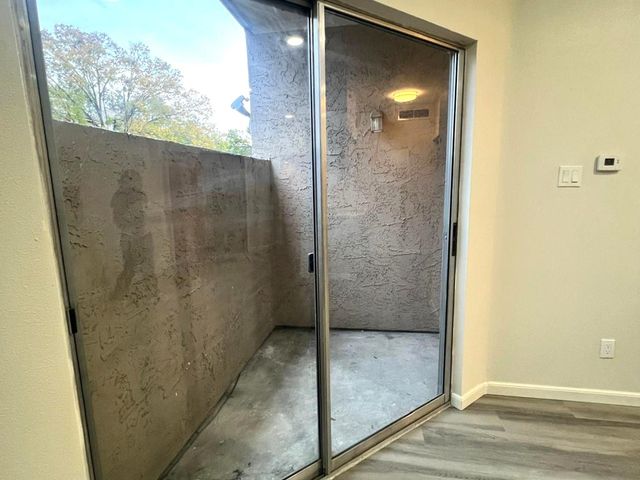 10855 Meadowglen Lane 903, Houston, TX 77042