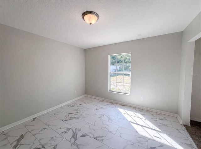 17052 SW 39TH CIRCLE, Ocala, FL 34473