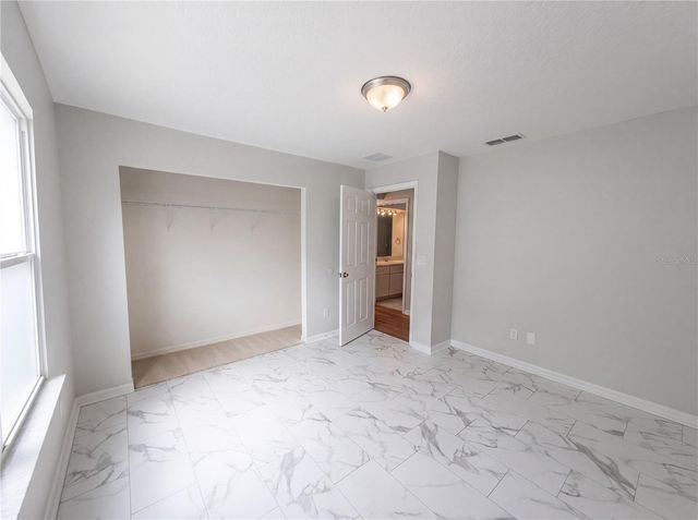 17052 SW 39TH CIRCLE, Ocala, FL 34473