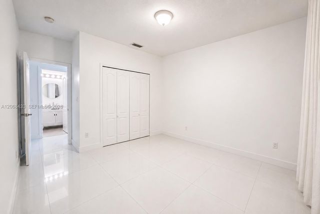 14180 SW 8th Terrace 1, Miami, FL 33184