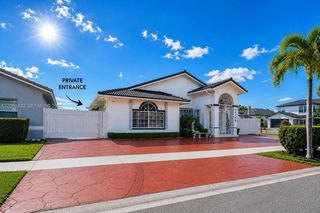 14180 SW 8th Terrace 1, Miami, FL 33184
