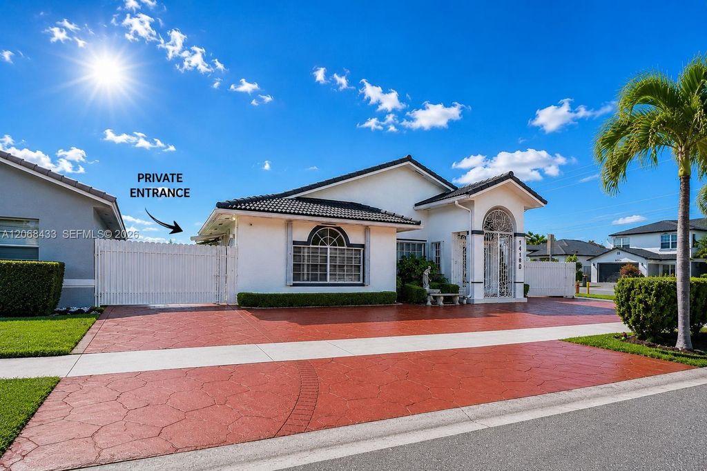 14180 SW 8th Terrace 1, Miami, FL 33184