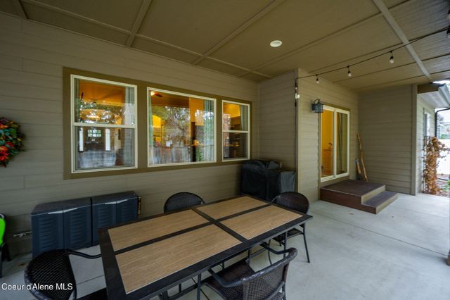 6966 N Glensford DR, Coeur D'alene, ID 83815