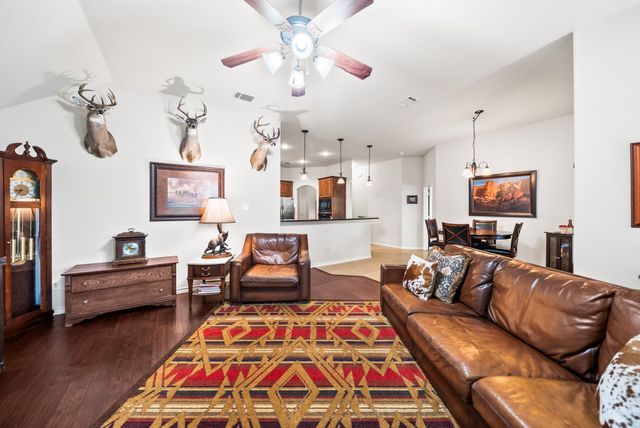2933 Dog Leg Trail, Mckinney, TX 75069