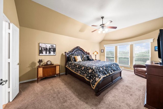 2933 Dog Leg Trail, Mckinney, TX 75069
