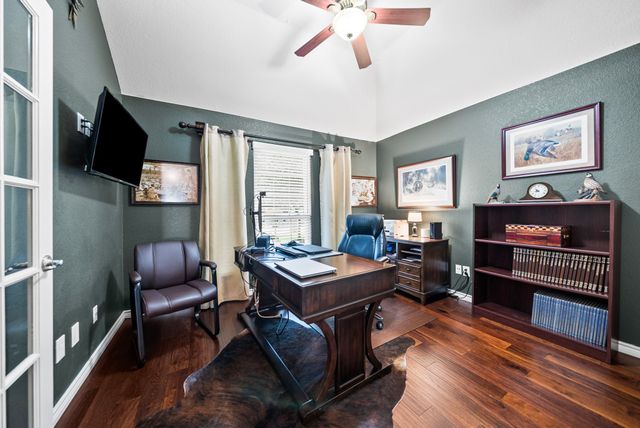 2933 Dog Leg Trail, Mckinney, TX 75069