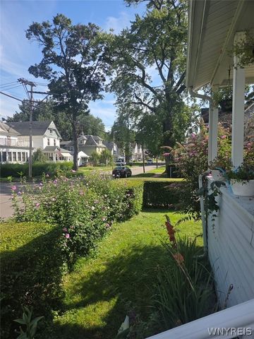 202 81st Street, Niagara Falls, NY 14304