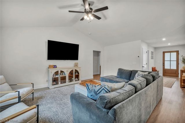 27261 Cook Road, Olmsted Twp, OH 44138