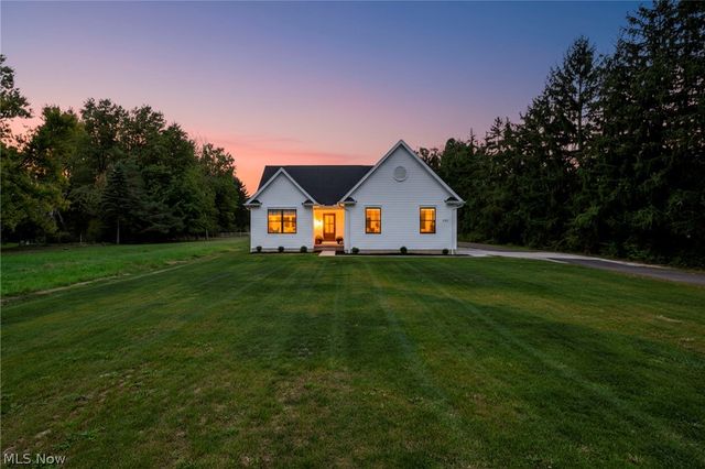 27261 Cook Road, Olmsted Twp, OH 44138