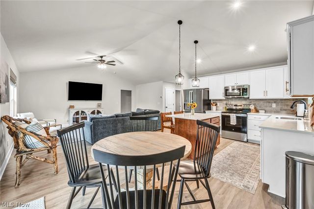 27261 Cook Road, Olmsted Twp, OH 44138