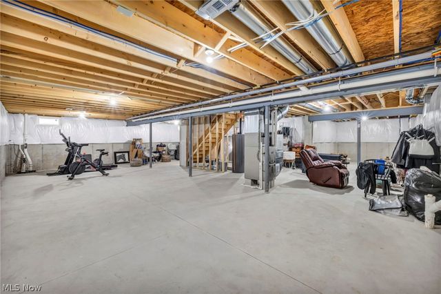 27261 Cook Road, Olmsted Twp, OH 44138