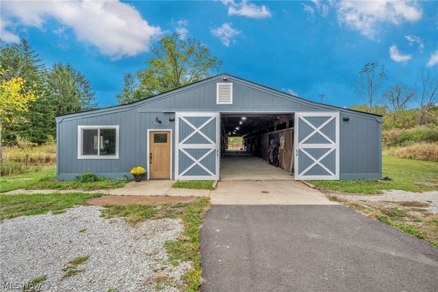 27261 Cook Road, Olmsted Twp, OH 44138