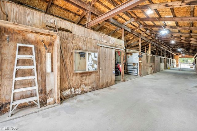 27261 Cook Road, Olmsted Twp, OH 44138