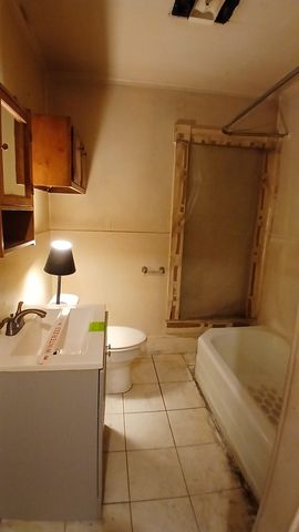 12 Pleasant Street, Barre City, VT 05641