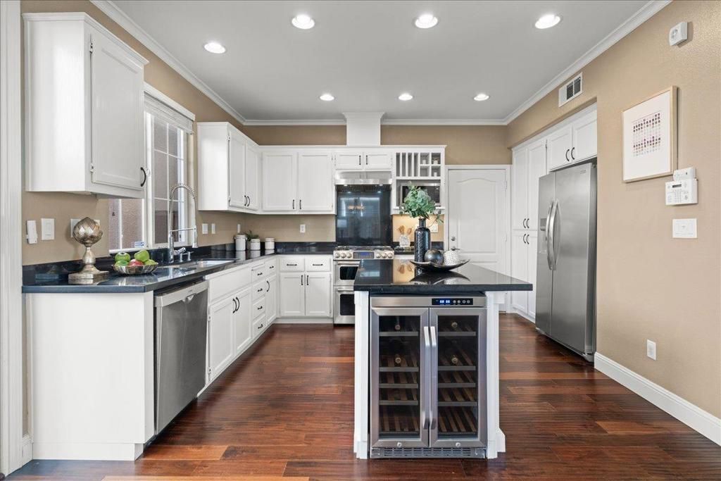 Image 7 of property listing at 2235 3rd Street, Santa Clara, CA 95054