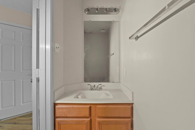 4911 Silver Fox Drive, Houston, TX 77066