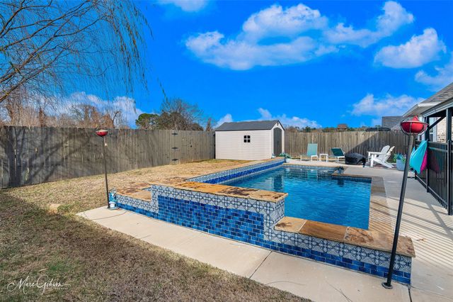 327 Newport Lane, Benton, LA 71006